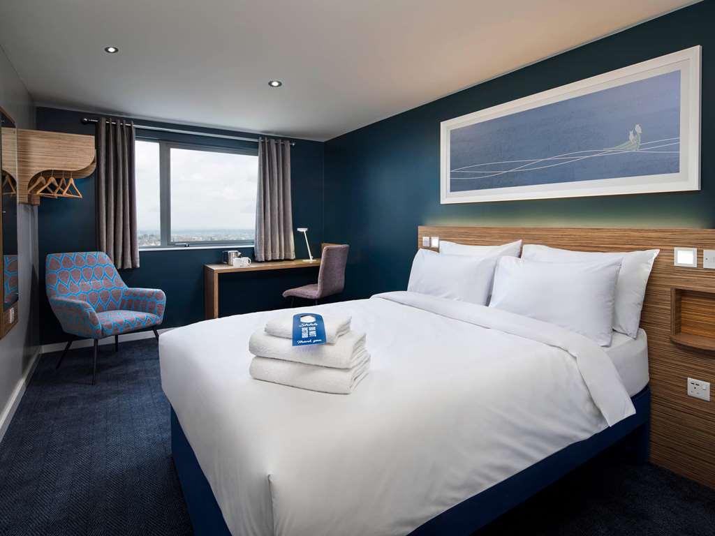 Travelodge London Central Bank Cameră foto