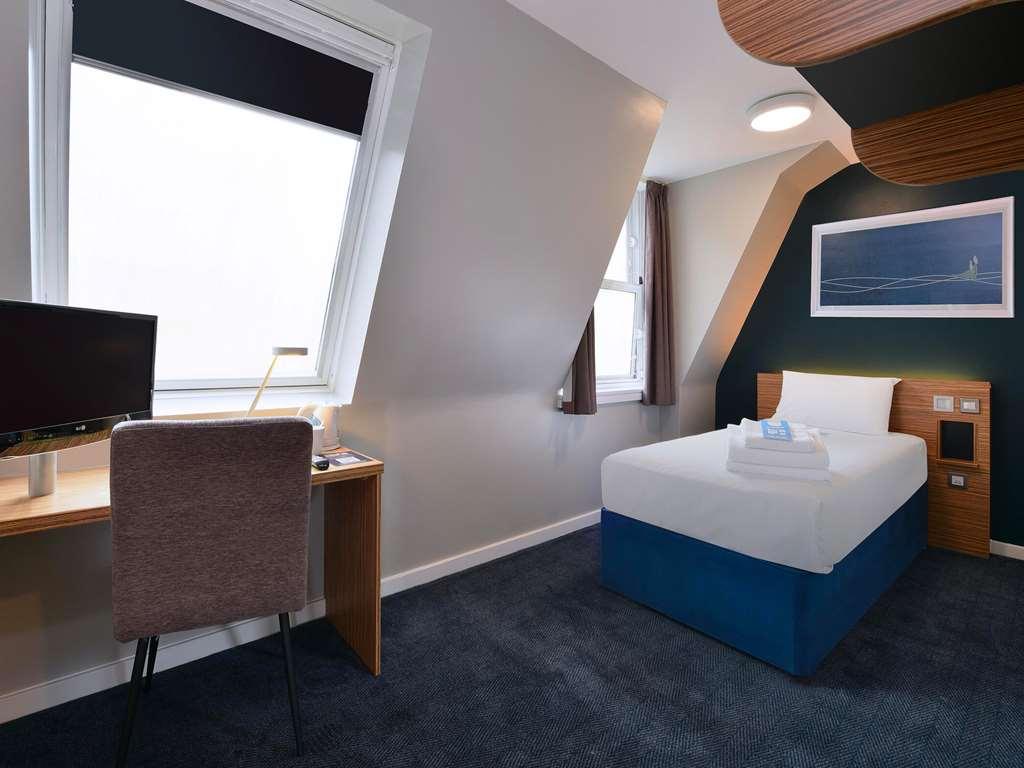 Travelodge London Central Bank Cameră foto